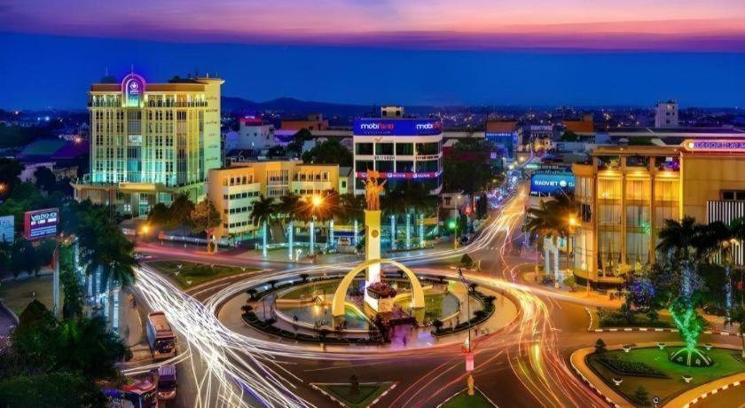 Lucky Star Hotel Buon Ma Thuot Kültér fotó